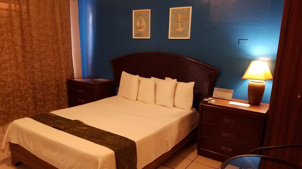 Combate Beach Resort Cabo Rojo Eksteriør billede